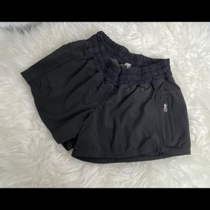 lululemon athletica Shorts - Lululemon Tracker Short II Black Shorts Size 4 lululemon athletica Shorts - Lululemon Tracker Short II Black Shorts Size 4